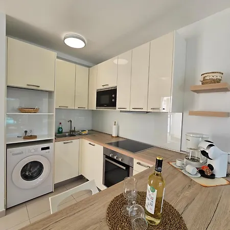 Apartamento Casa Luna De Luxe, Klimaanlage, Pool, Strandnah